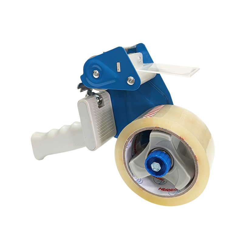 How can a tape packer achieve efficient cutting and safety in daily use?